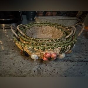 Vtg Wicker Raffia Basket, Round Pyrex Dish Carriers - varied sizes